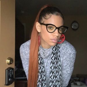 Meet your Posher, Alysha